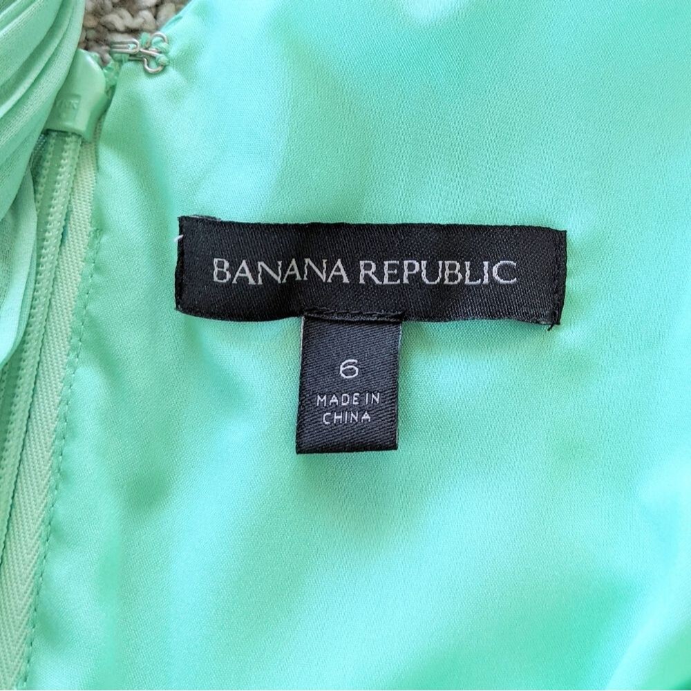 Ombre Green Banana Republic Knife Pleat Dress Tea length midi 6 Occasion Classic - Picture 5 of 8